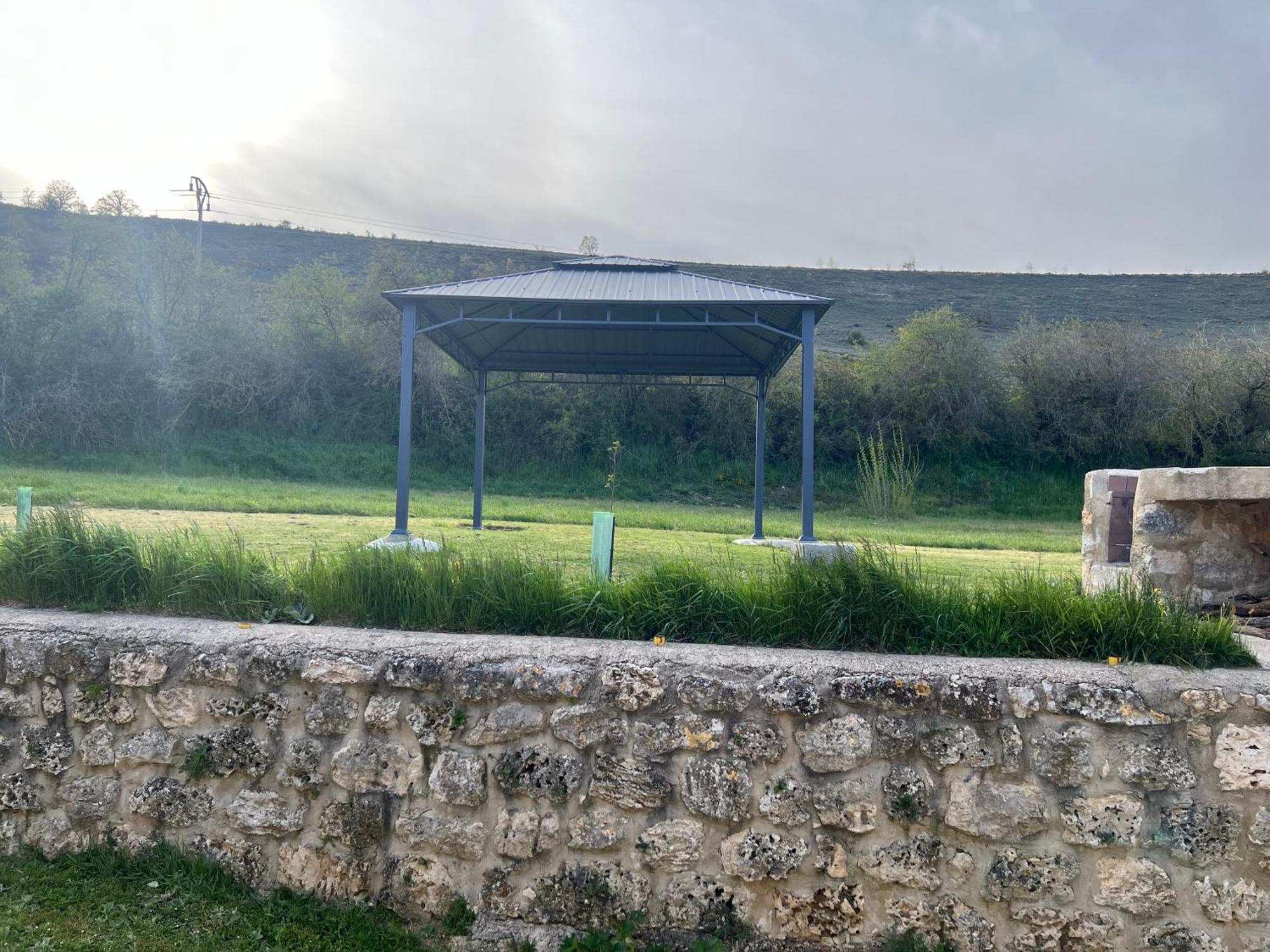 El Pecu Casa Rural Starfamiliar Bustillo Del Paramo Extérieur photo