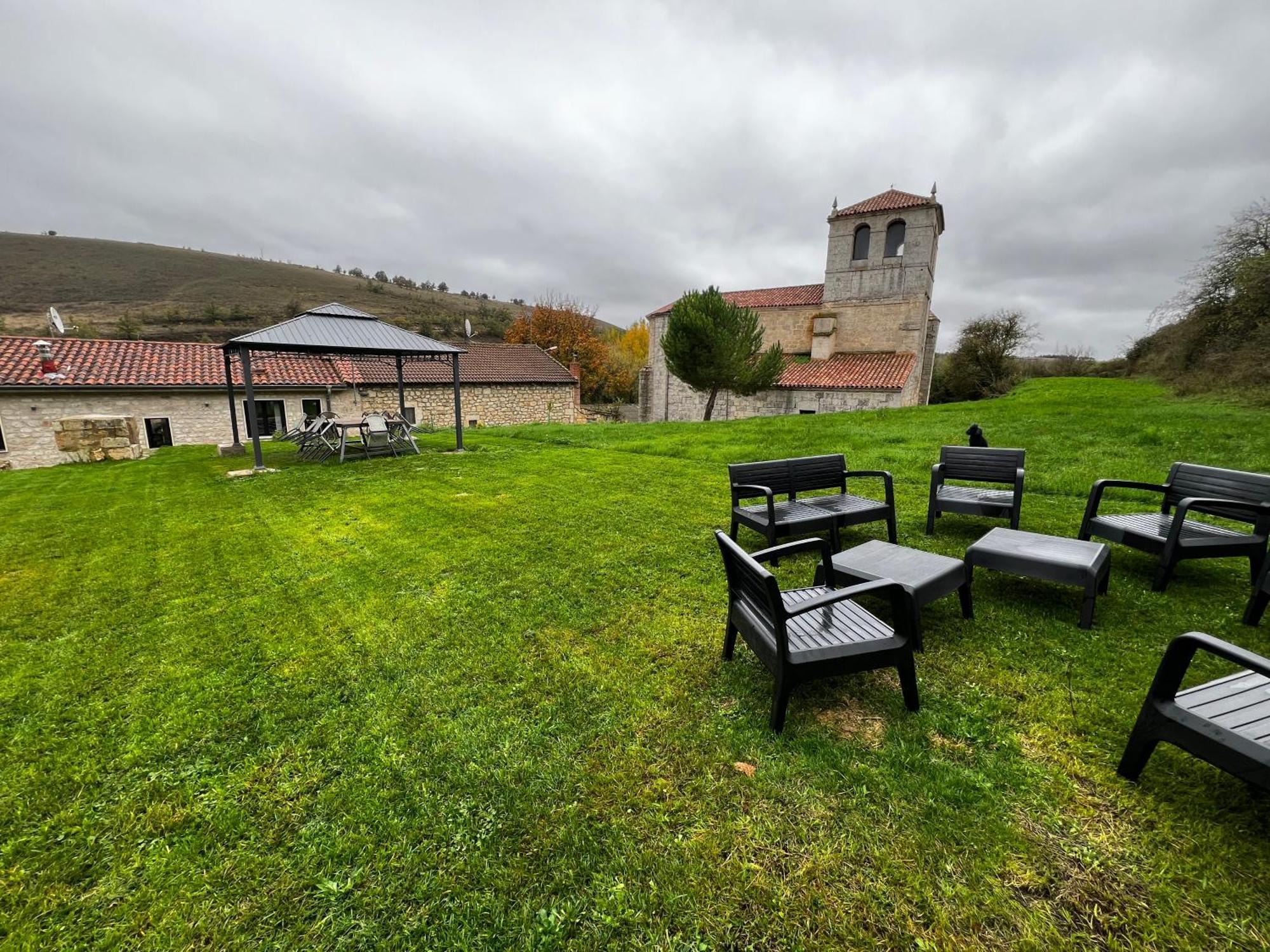 El Pecu Casa Rural Starfamiliar Bustillo Del Paramo Extérieur photo